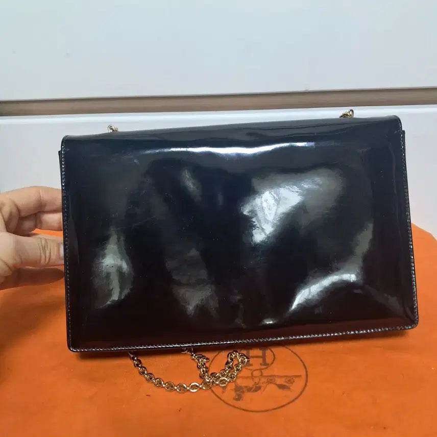[BUNJANG] Ferragamo Ginnie Chain Mini Bag / 페라가모 지니백 블랙 체인 미니백 가방
