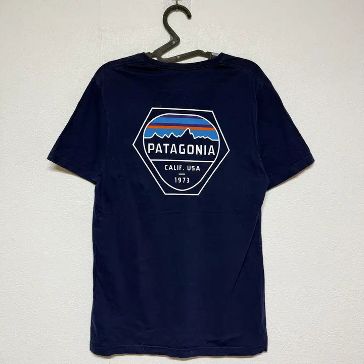 [SOLD OUT] 파타고니아 포켓 반팔티 XS 네이비