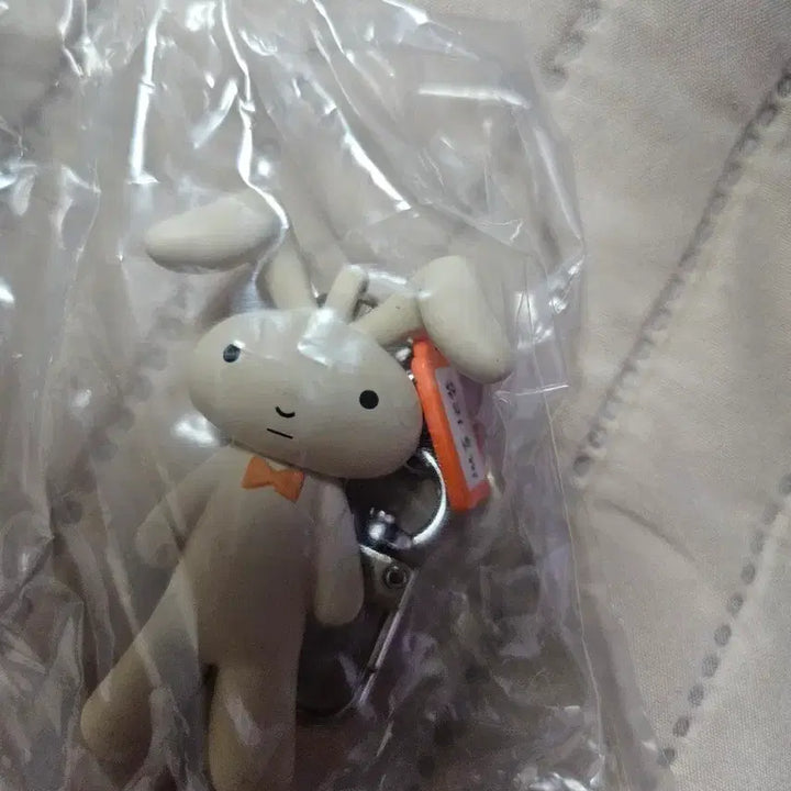 [BUNJANG] Crayon Shin-chan Rabbit Doll Keyring / 짱구는 못말려 토끼 인형 키링