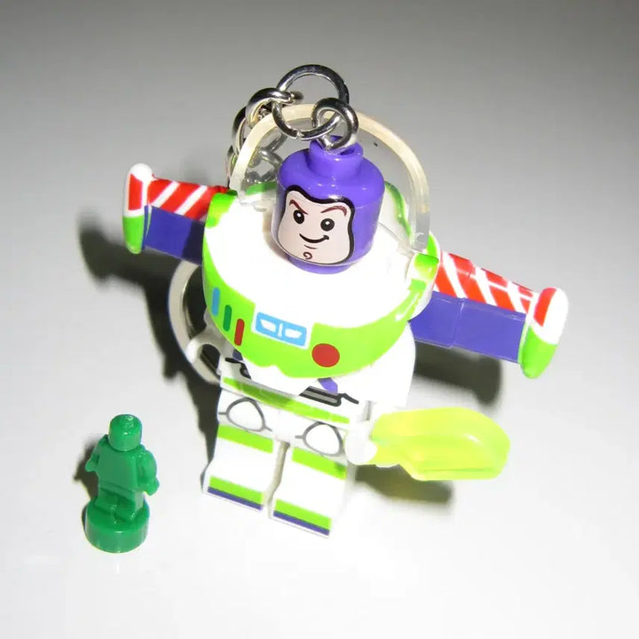 [SOLD OUT] 토이스토리 버즈 라이트이어 레고 키링