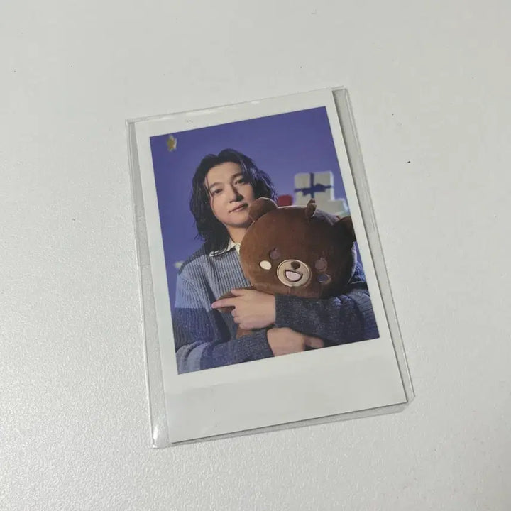 [SOLD OUT] 데이식스 성진 폴라 판매