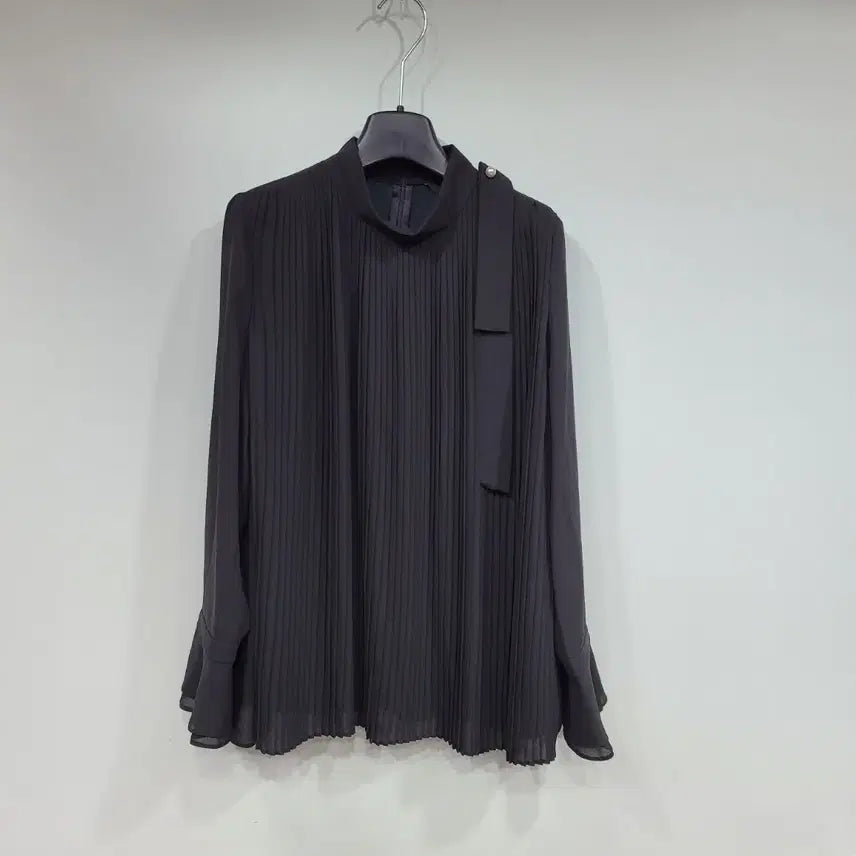 [BUNJANG] Renoma Black Pleated Blouse / 레노마 블랙 플리츠 블라우스