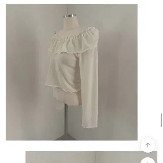 [BUNJANG] Fury Frill Soft Off-shoulder Crop Long Sleeve T-shirt - Black / 퓨리 프릴 소프트 오프숄더 크롭 긴팔 티셔츠 블랙 색상 판매(새상품)