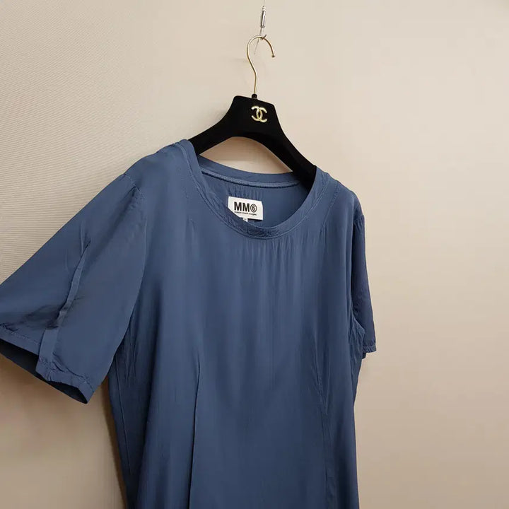 [BUNJANG] MM6 Maison Margiela Silk Blouse / MM6 메종 마르지엘라 블루 라운드넥 실크 블라우스 IT 44사이즈