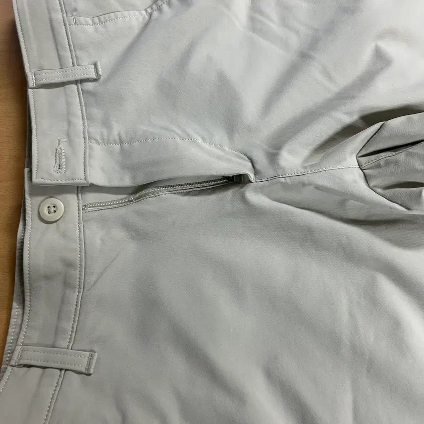 [BUNJANG] Under Armour Beige Summer Pants Size 32 / 언더아머 베이지 여름바지 사이즈32