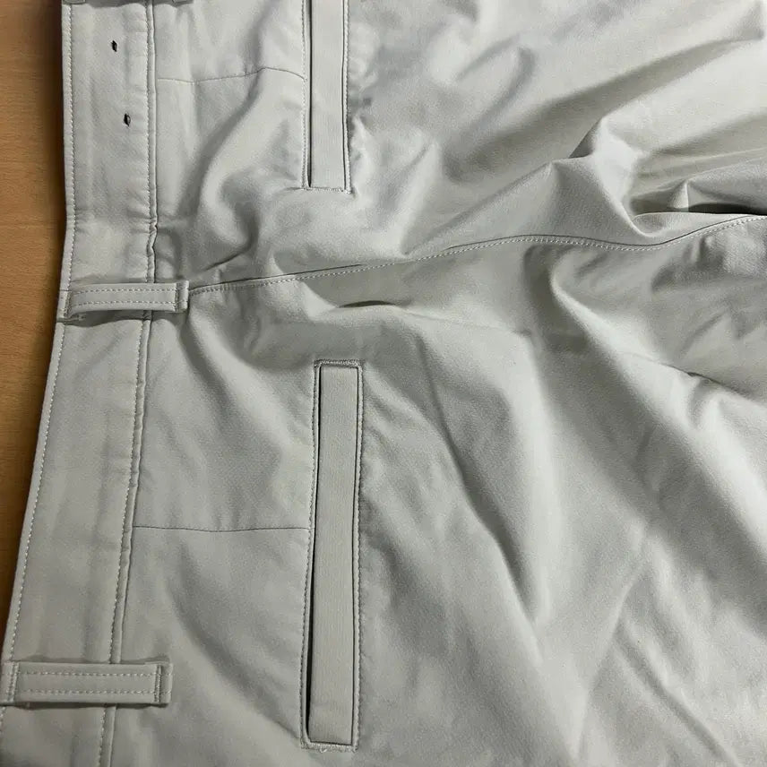 [BUNJANG] Under Armour Beige Summer Pants Size 32 / 언더아머 베이지 여름바지 사이즈32