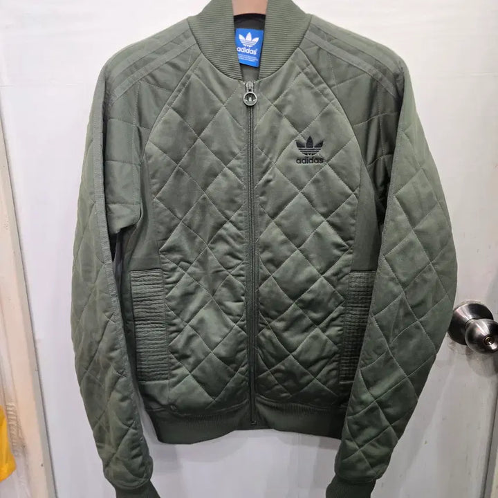 [BUNJANG] Adidas Quilted Bomber Jacket / 90,S )) adidas 아디다스 누빔 항공점퍼! 깔끔한 디자인~