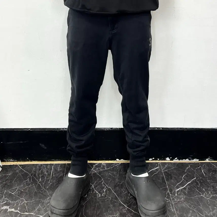 [BUNJANG] Y-3 Logo Black Sweat Jogger Pants / Y-3 로고 블랙 스웻 조거 팬츠