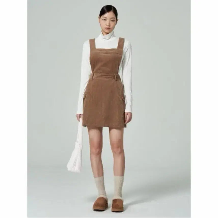 [BUNJANG] 8 Seconds Corduroy Pinafore Mini Dress / 에잇세컨즈 코듀로이 피나포어 미니원피스 브라운