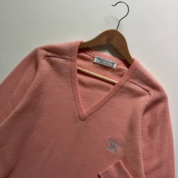 [BUNJANG] Burberry Light Pink Lambswool V-Neck Knit Sweater / Burberry 버버리 연핑크 램스울 브이넥 니트