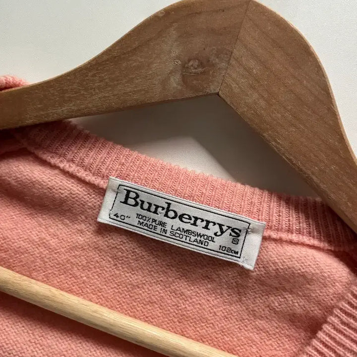 [BUNJANG] Burberry Light Pink Lambswool V-Neck Knit Sweater / Burberry 버버리 연핑크 램스울 브이넥 니트