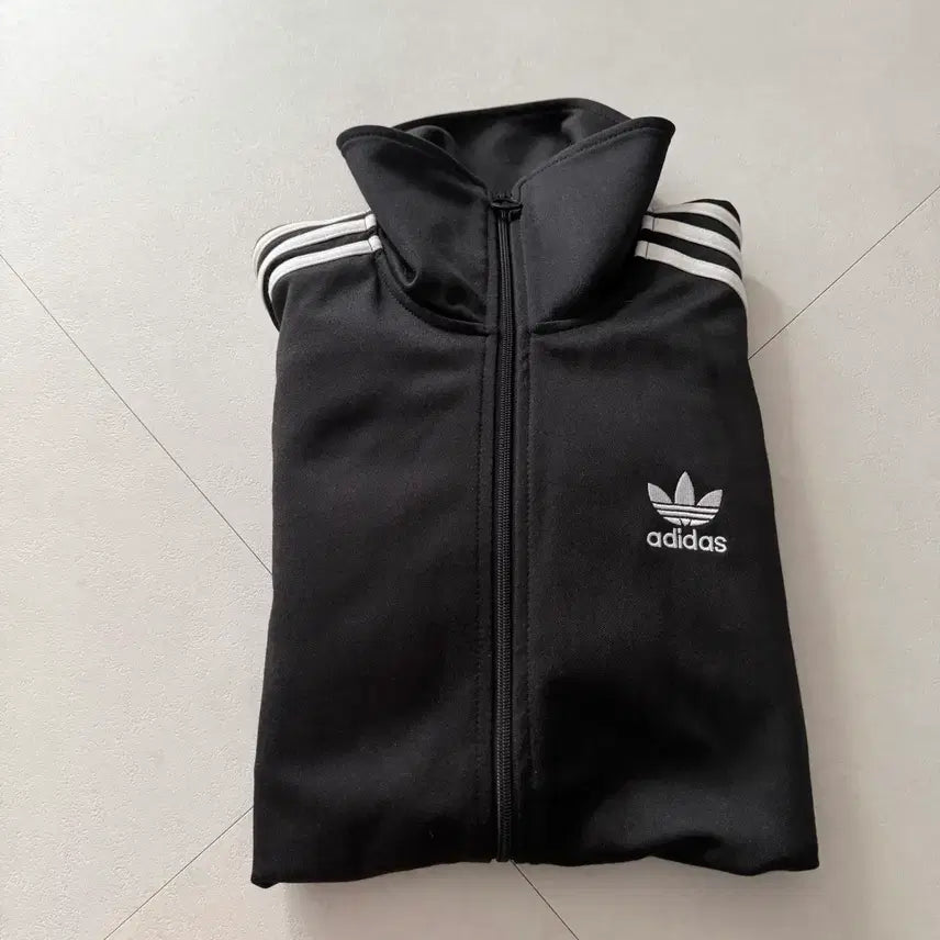 [BUNJANG] Adidas Three Stripes Track Top Black (L) / 아디다스 삼선 트랙탑 블랙 한국 매장판 L 100