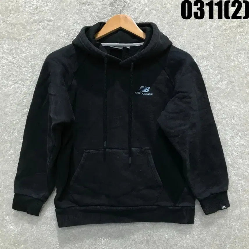 [SOLD OUT] 뉴발란스 블랙 후드티 m