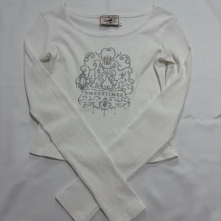 [BUNJANG] 3 Times Amor Me Long Sleeve T-Shirt / 쓰리타임즈 아모르 미 티셔츠