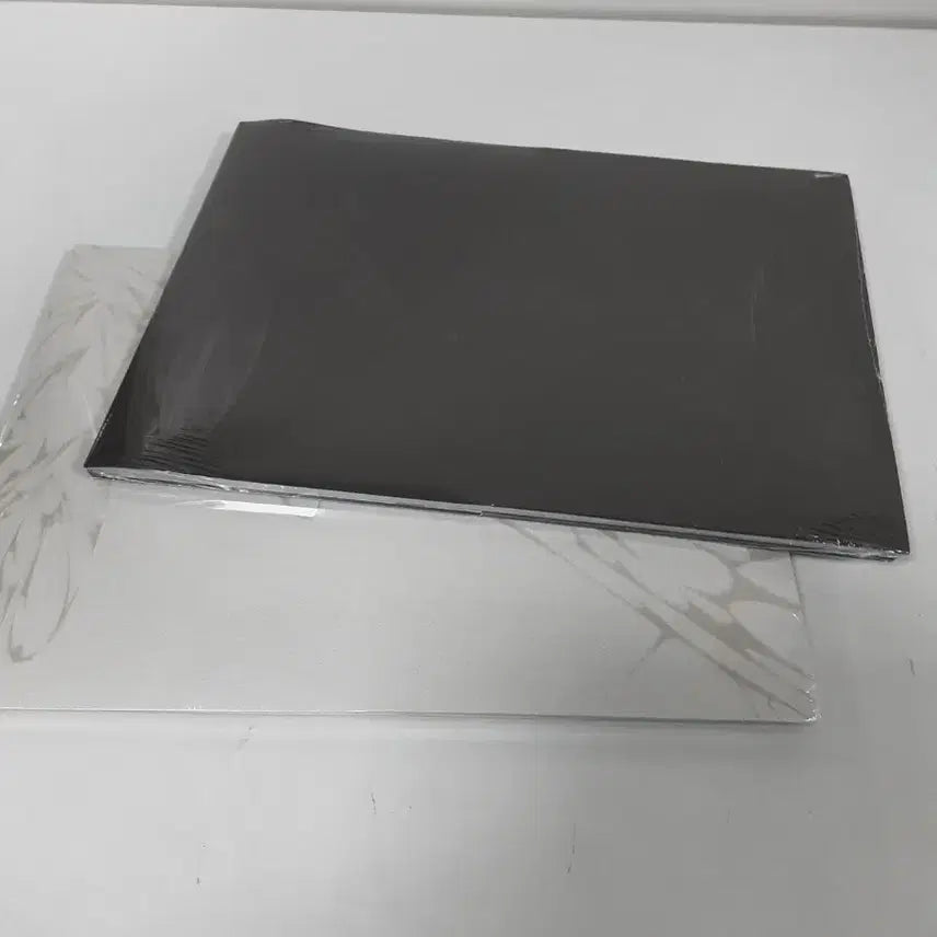 [BUNJANG] Taemin Eternal Album White/Black Version Sealed / 태민 이터널 앨범  화이트 블랙 미개봉