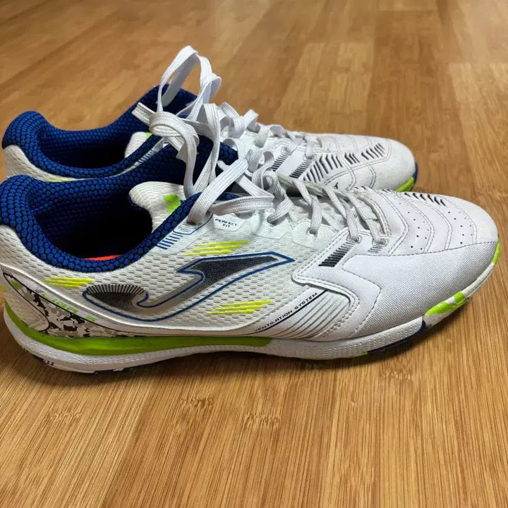 [BUNJANG] Joma Liga 5 285 Futsal Shoes / 조마 리가5 풋살화 285