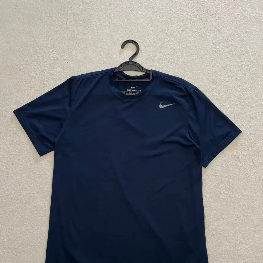 [BUNJANG] Nike Dri-FIT Navy Short Sleeve T-shirt / M 나이키 신형 드라이핏 네이비 반팔티 95
