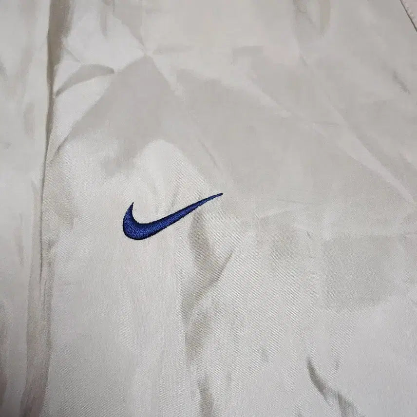 [BUNJANG] Nike Old School Swoosh Hooded Windbreaker Jacket (Size 105) / 나이키 올드스쿨 스우시 후드 바람막이 105