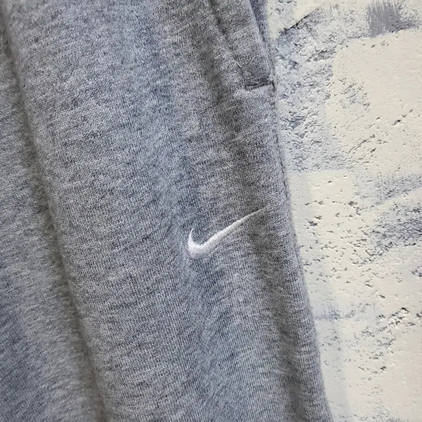 [BUNJANG] Nike Swoosh Wide Fit Gray Training Pants L / 나이키 스우시 와이드핏 회색 트레이닝 바지 L