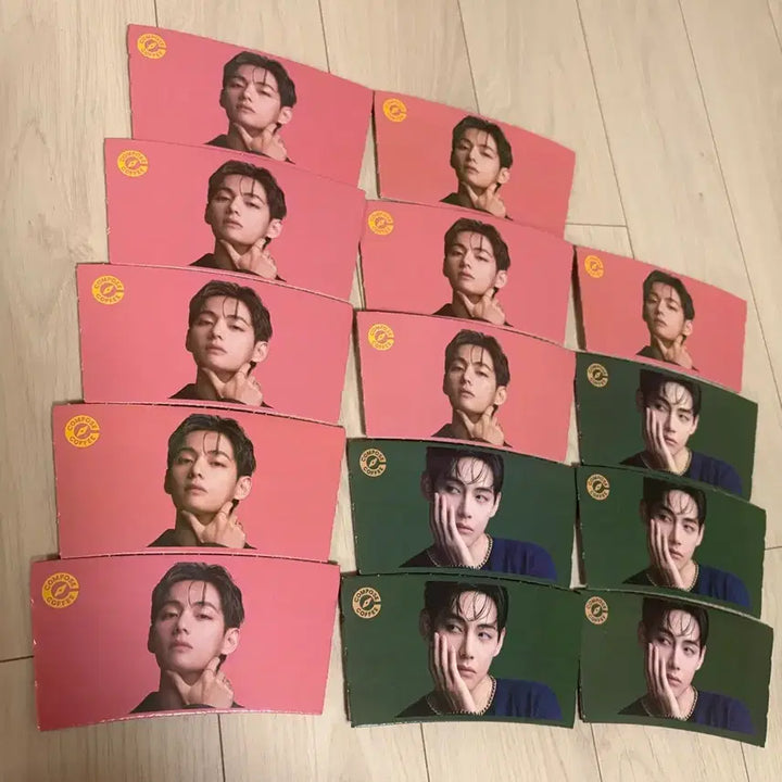 [BUNJANG] Compose V (Taehyung) Cup Holder Bundle Set / 컴포즈 태형 컵홀더 팝니다 ! (14개)