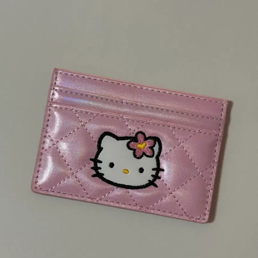 [BUNJANG] Sanrio Hello Kitty 50th Anniversary Quilted Card Wallet / 산리오 헬로키티 50주년 퀼팅 카드지갑