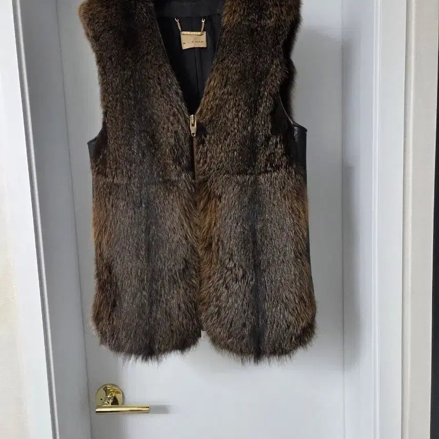 [BUNJANG] MICHAA Fox Fur Leather Vest / 미샤 MICHAA 폭스퍼 양가죽 베스트