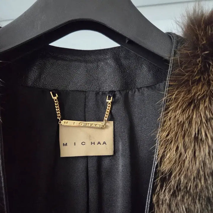 [BUNJANG] MICHAA Fox Fur Leather Vest / 미샤 MICHAA 폭스퍼 양가죽 베스트