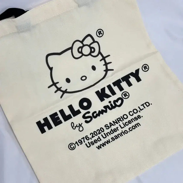 [BUNJANG] Kitty Canvas Shoulder Bag / 키티 에코백 캔버스 숄더백