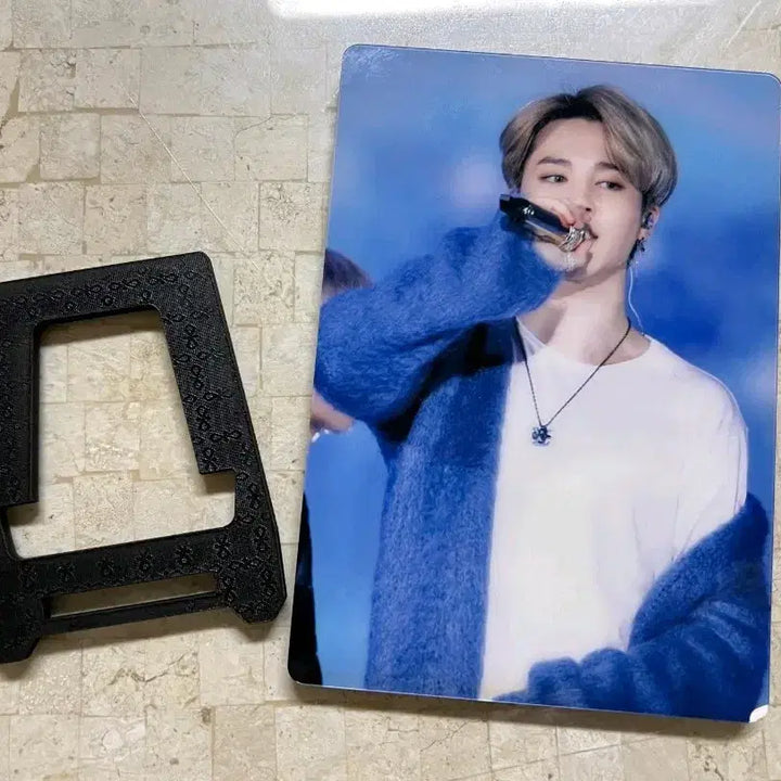 [BUNJANG] BTS Jimin Photocard + Frame + Stand / 방탄소년단 BTS 지민 포토카드 + 액자+거치대
