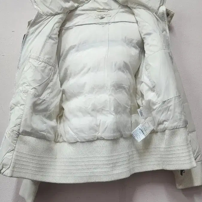 [BUNJANG] Tommy Hilfiger Ivory Padded Jacket / 타미걸 아이보리패딩