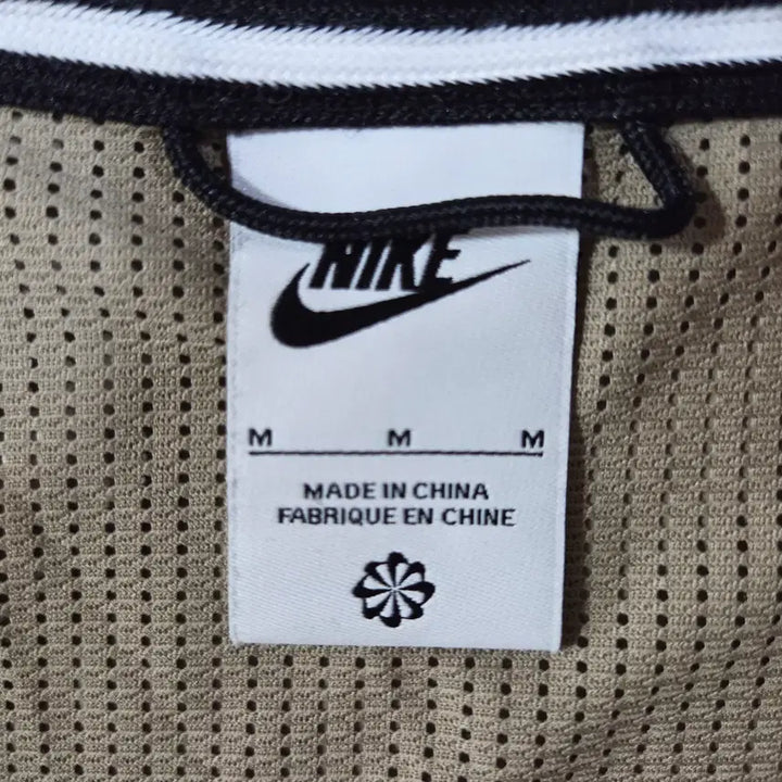 [BUNJANG] Nike Beige Woven Full-Zip Windbreaker Jacket / 나이키 베이지 우븐 풀집업 바람막이 자켓
