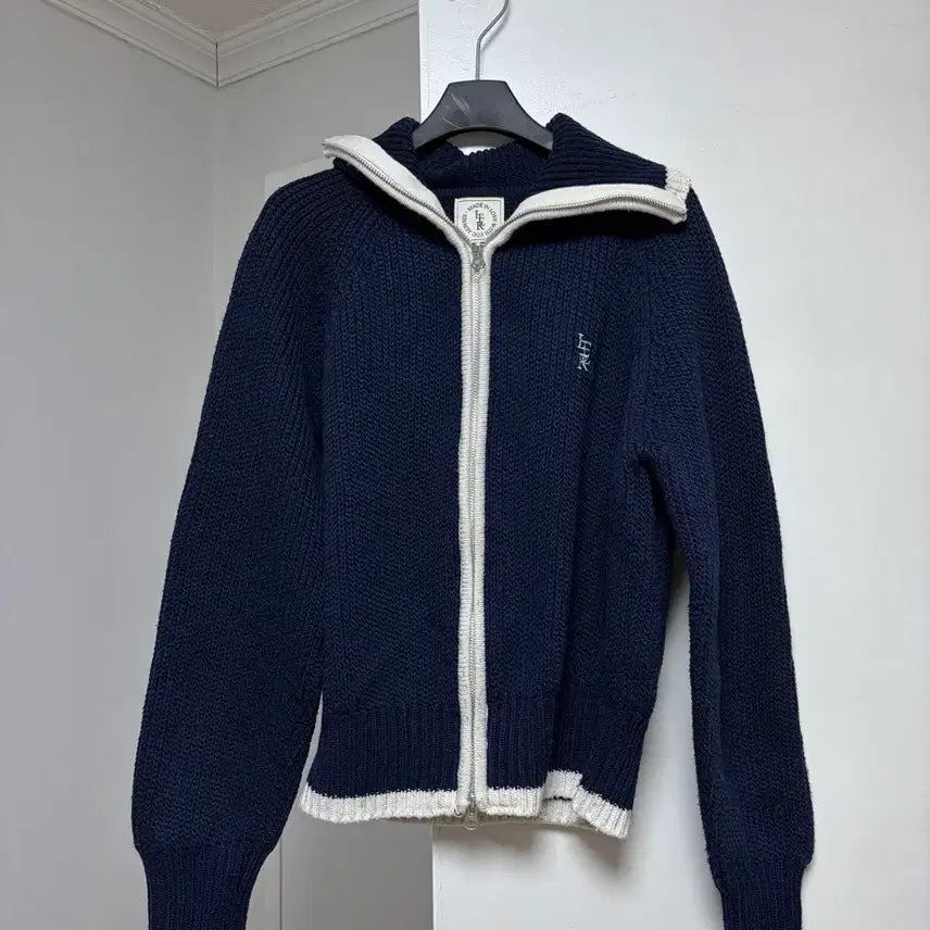 [BUNJANG] Itter Navy Zipper Cardigan / 잇터 지퍼 가디건 (네이비)