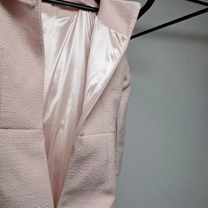 [BUNJANG] La belle rose Pink Tweed Pearl Button Collar Dress / 핑크 트위드 진주 버튼 카라 원피스 La belle rose 핑크 트위드