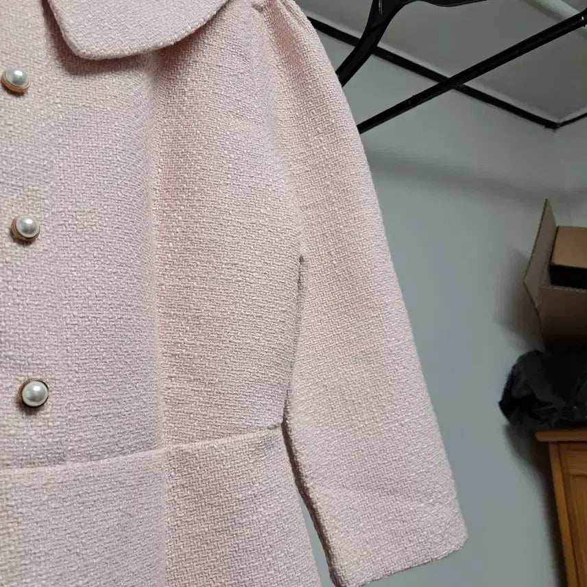 [BUNJANG] La belle rose Pink Tweed Pearl Button Collar Dress / 핑크 트위드 진주 버튼 카라 원피스 La belle rose 핑크 트위드