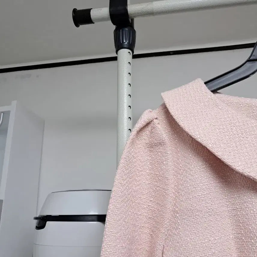 [BUNJANG] La belle rose Pink Tweed Pearl Button Collar Dress / 핑크 트위드 진주 버튼 카라 원피스 La belle rose 핑크 트위드