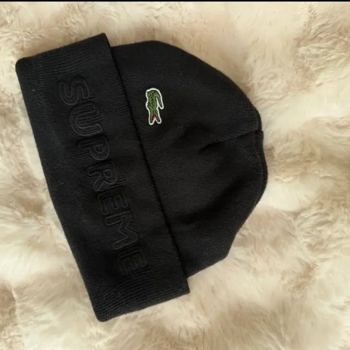 [BUNJANG] Supreme Lacoste Black Beanie / 슈프림 라코스테 블랙 비니