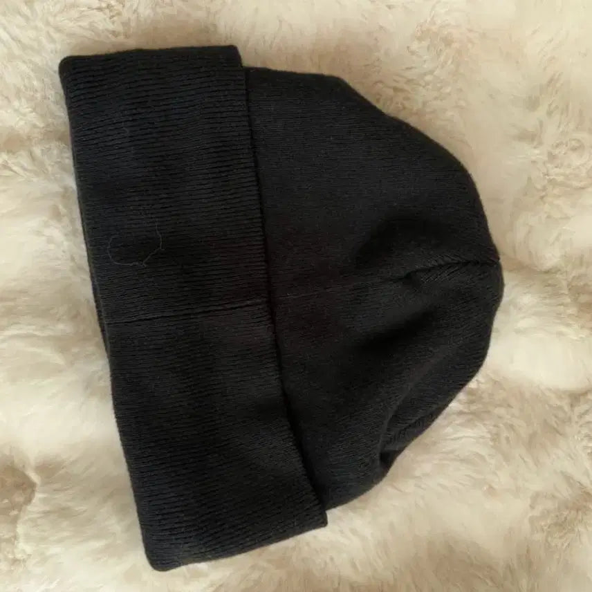 [BUNJANG] Supreme Lacoste Black Beanie / 슈프림 라코스테 블랙 비니