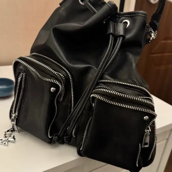 [BUNJANG] Leather Shoulder Bag / 레더 숄더백