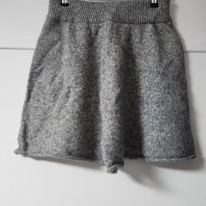 [BUNJANG] Gray Knit Sweater and Shorts Set / 회색 니트 스웨터+반바지 세트 새상품