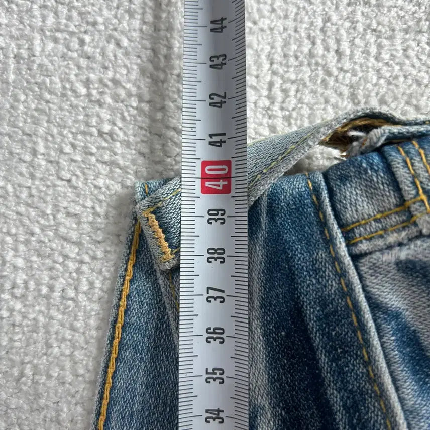 [SOLD OUT] 트루릴리젼 데님 청바지