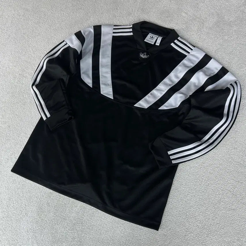 [SOLD OUT] 아디다스 삼선 블랙 긴팔 티셔츠