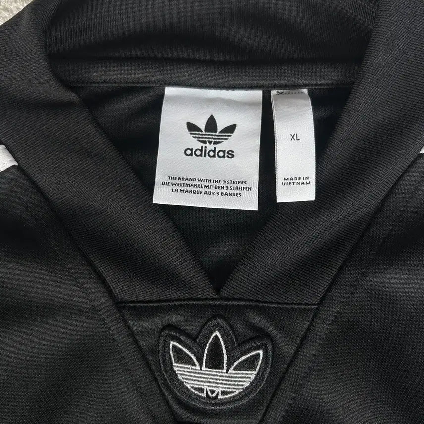 [SOLD OUT] 아디다스 삼선 블랙 긴팔 티셔츠
