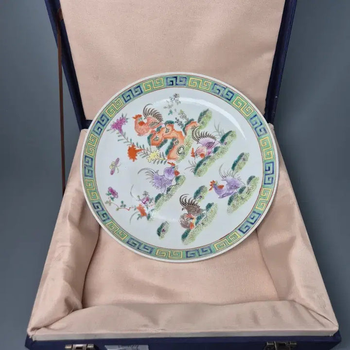 [BUNJANG] Chinese Qing Dynasty Celadon Hand-Painted Porcelain Plate / 대청건륭년제 분채 수공 계국 모란분 반 중국도자기 골동품 고미술품 수집품