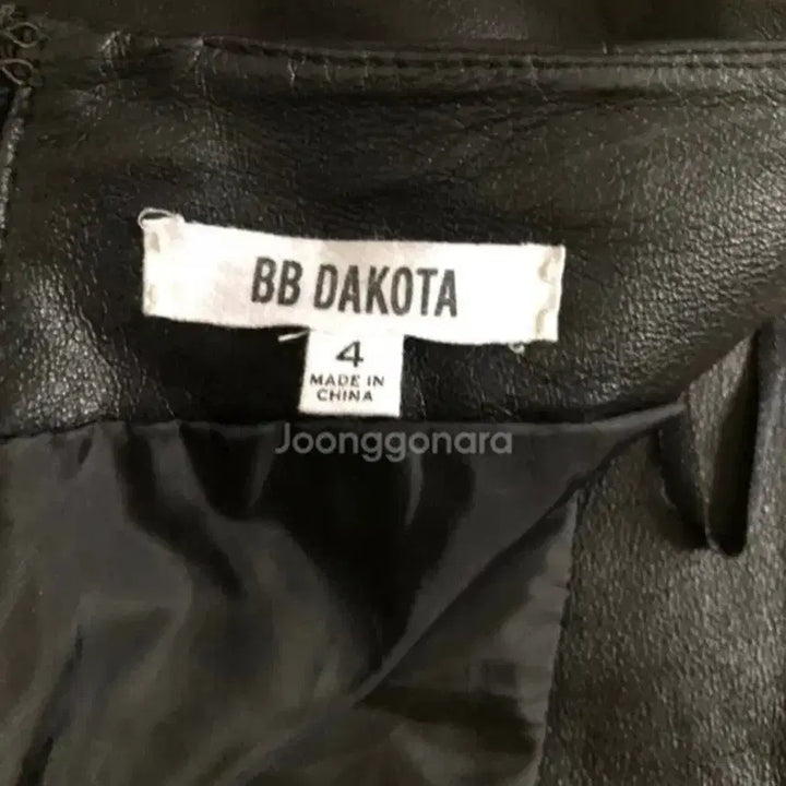 [BUNJANG] BB Dakota Leather Mini Skirt (Size 26) / 미국 브랜드 BB Dakota 가죽 미니스커트( 사이즈 26)
