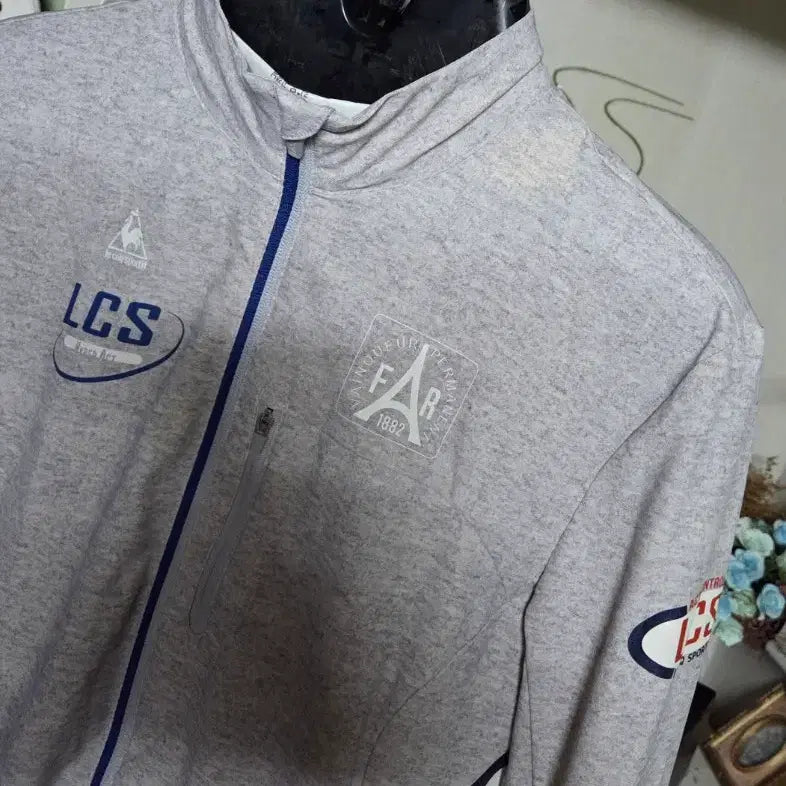 [BUNJANG] Le Coq Sportif Gray Track Jacket (Size 95) / 르꼬끄 스포르티브 그레이 트랙 자켓 95