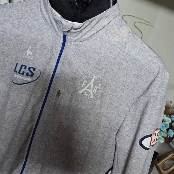 [BUNJANG] Le Coq Sportif Gray Track Jacket (Size 95) / 르꼬끄 스포르티브 그레이 트랙 자켓 95