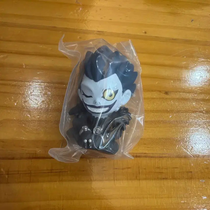 [BUNJANG] Death Note Ryuk Shoulder Bump Gacha Figure / 데스노트 류크 어깨쿵 가챠 피규어 미개봉