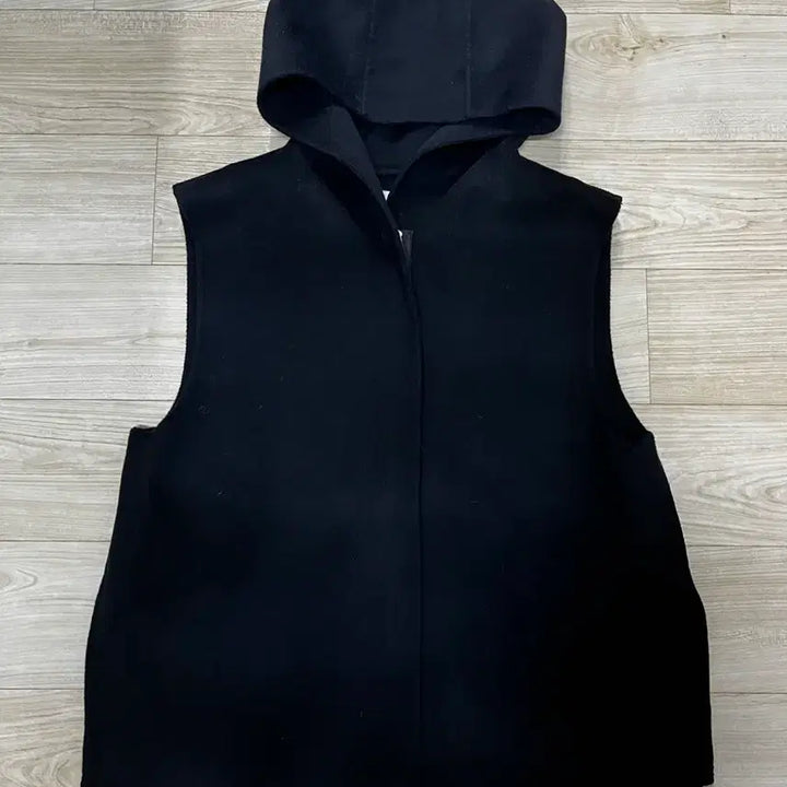 [BUNJANG] COS Hooded Vest Black XS/S / COS 코스 후드 조끼 블랙 XS/S