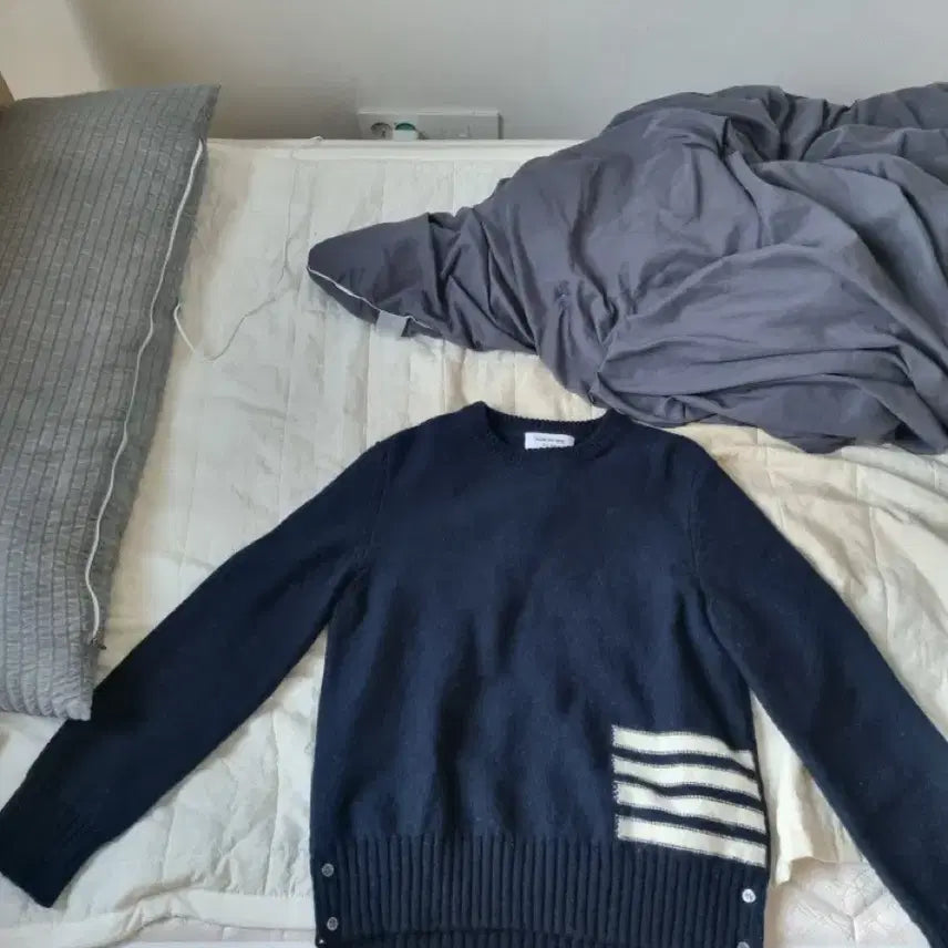 [BUNJANG] Thom Browne Intarsia Knit Sweater / (오케이몰정품) 톰브라운 인트라시아 니트