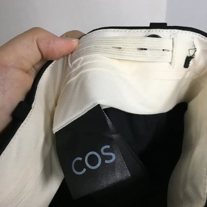 [BUNJANG] COS Satin Wool Tuxedo Trousers / COS 코스 신상 새틴 울 턱시도 트라우저 팬츠 34